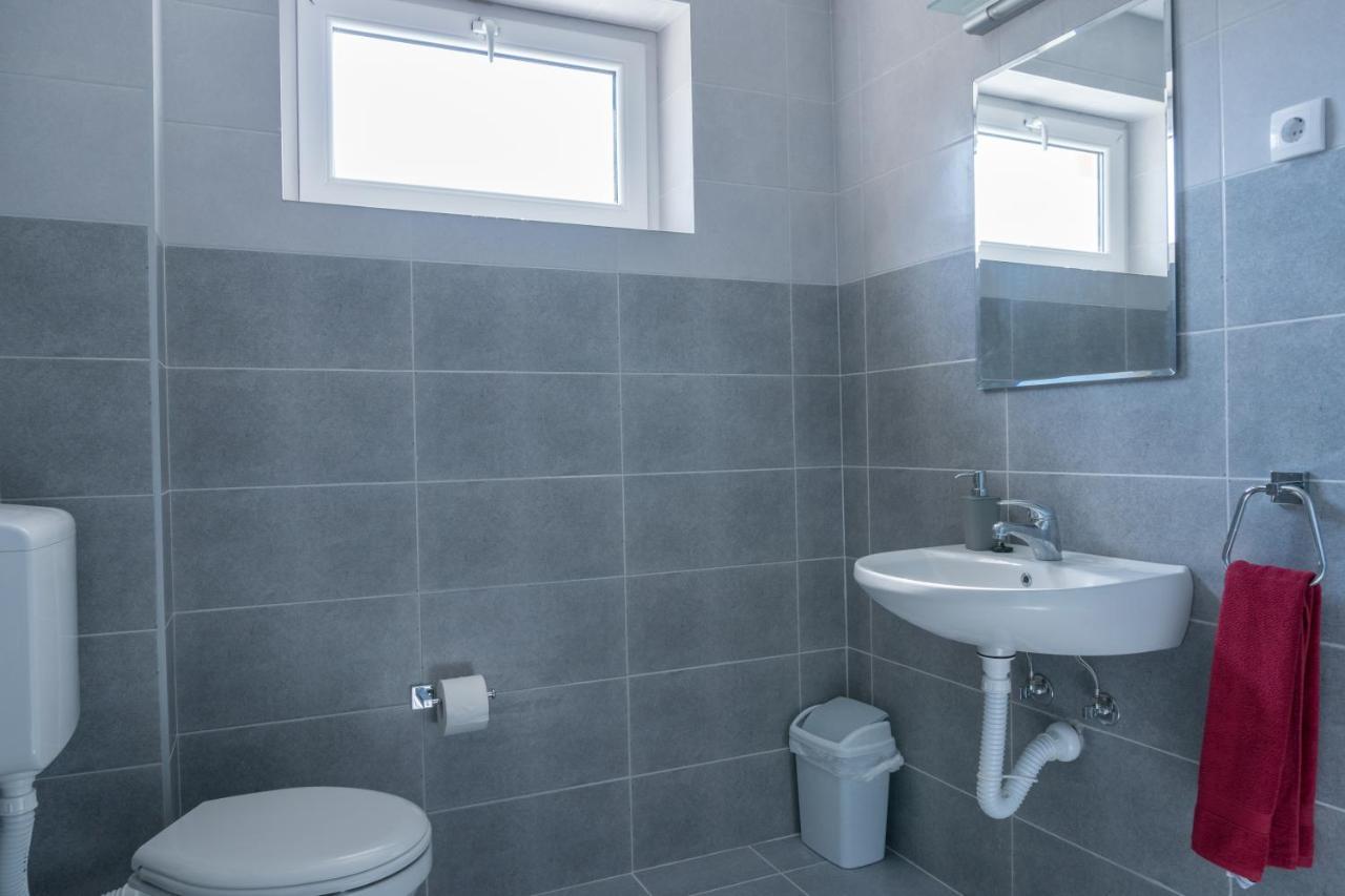 Gerardus Apartmani Vrsac Esterno foto