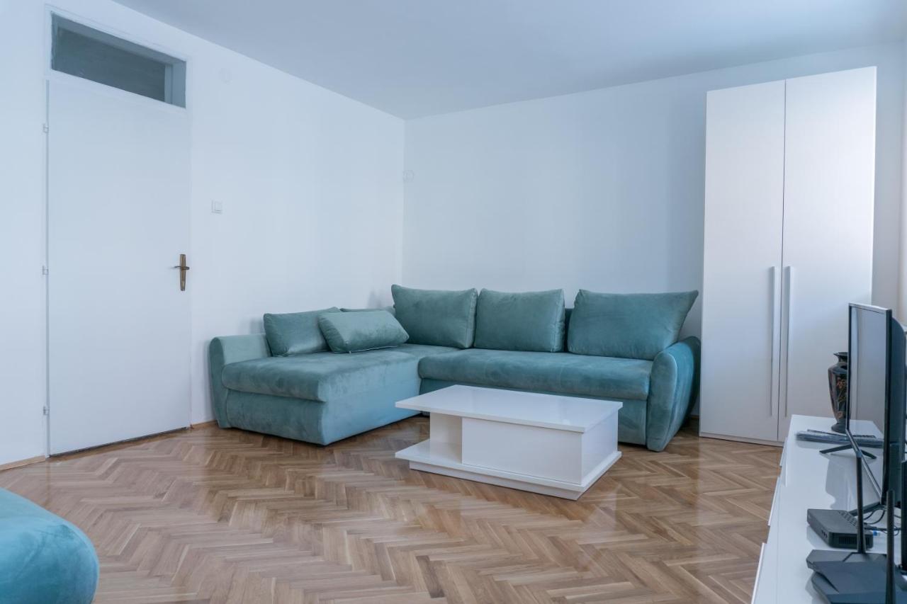 Gerardus Apartmani Vrsac Esterno foto