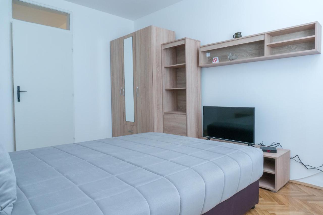 Gerardus Apartmani Vrsac Esterno foto